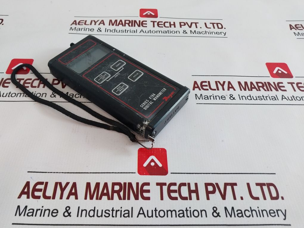 Dwyer 478A Digital Manometer