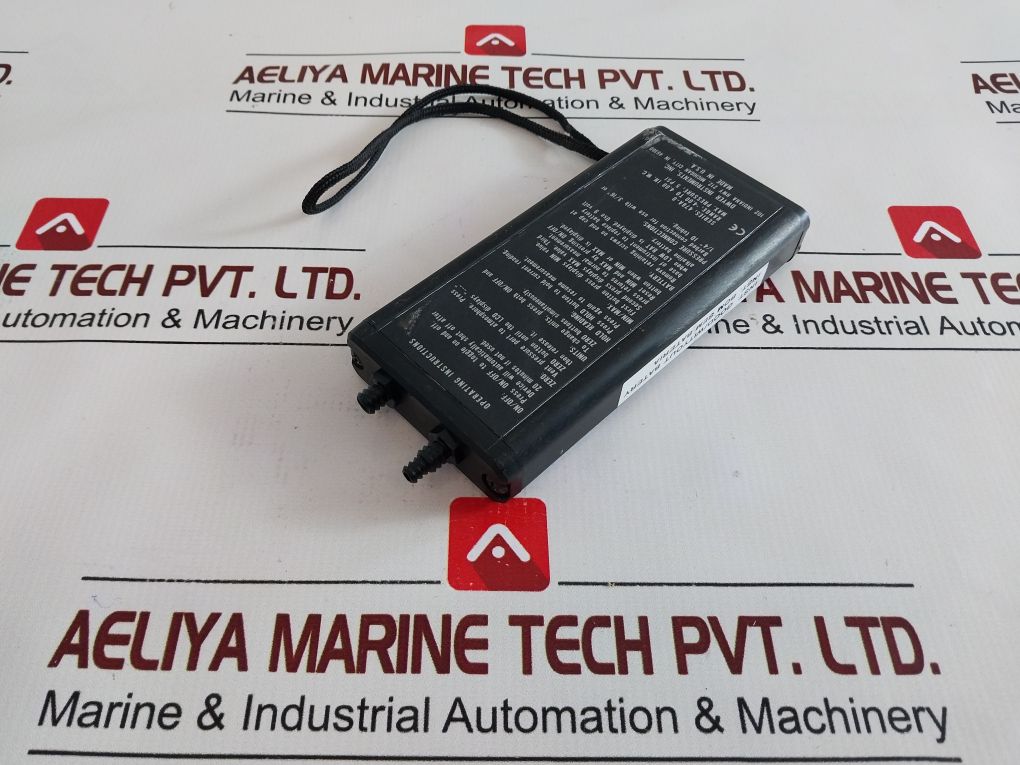 Dwyer 478A Digital Manometer