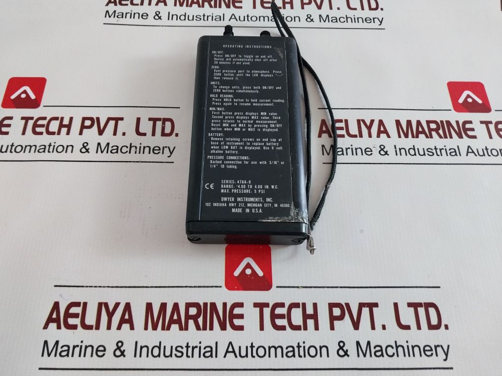 Dwyer 478A Digital Manometer