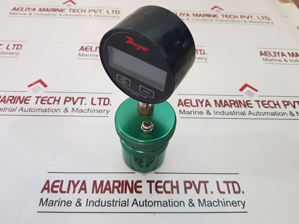 Dwyer Dpgw-05 Digital Pressure Gauge