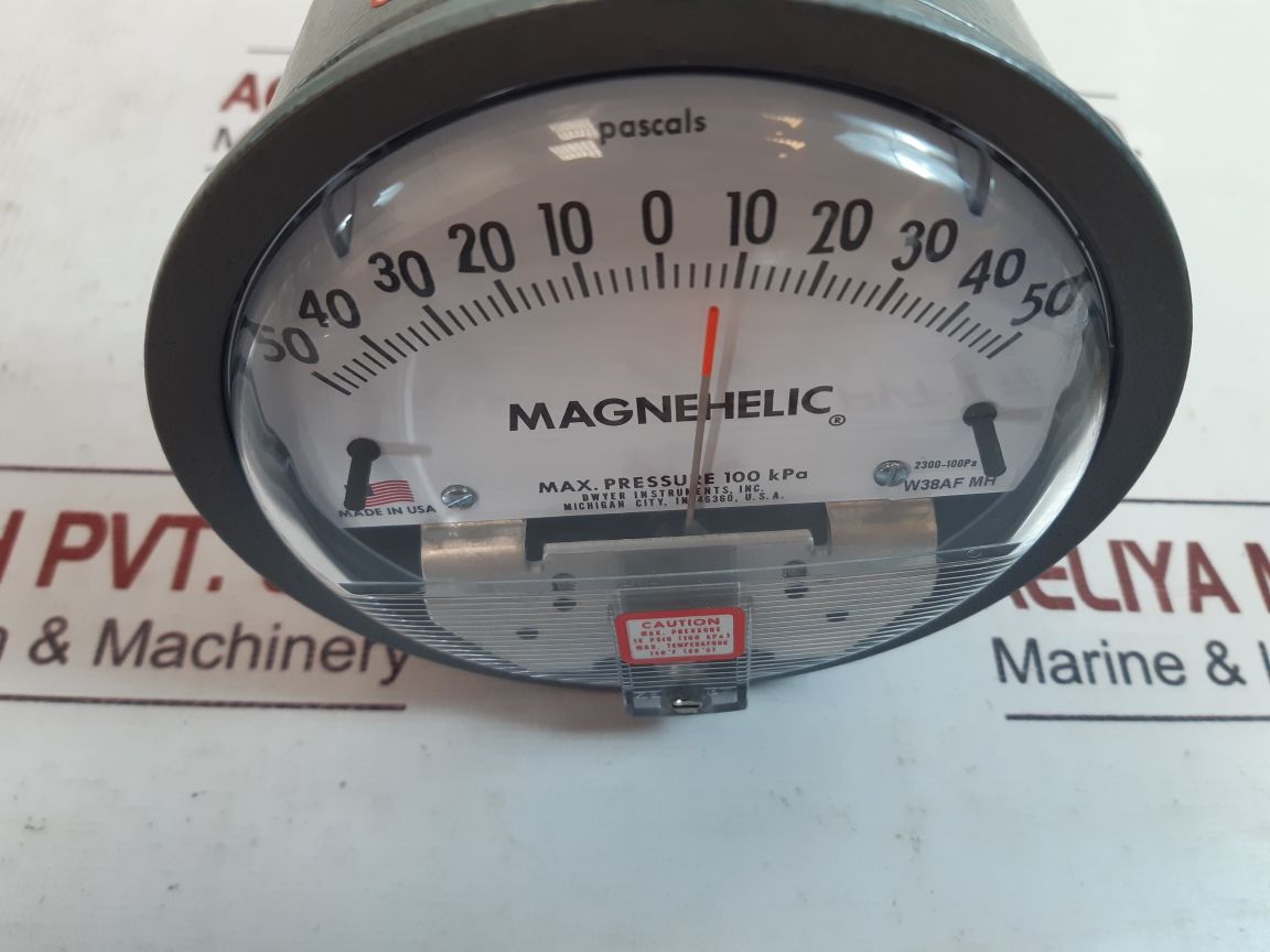 Dwyer w38af mh differential pressure gauge