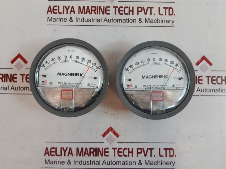 Dwyer w38af mh differential pressure gauge