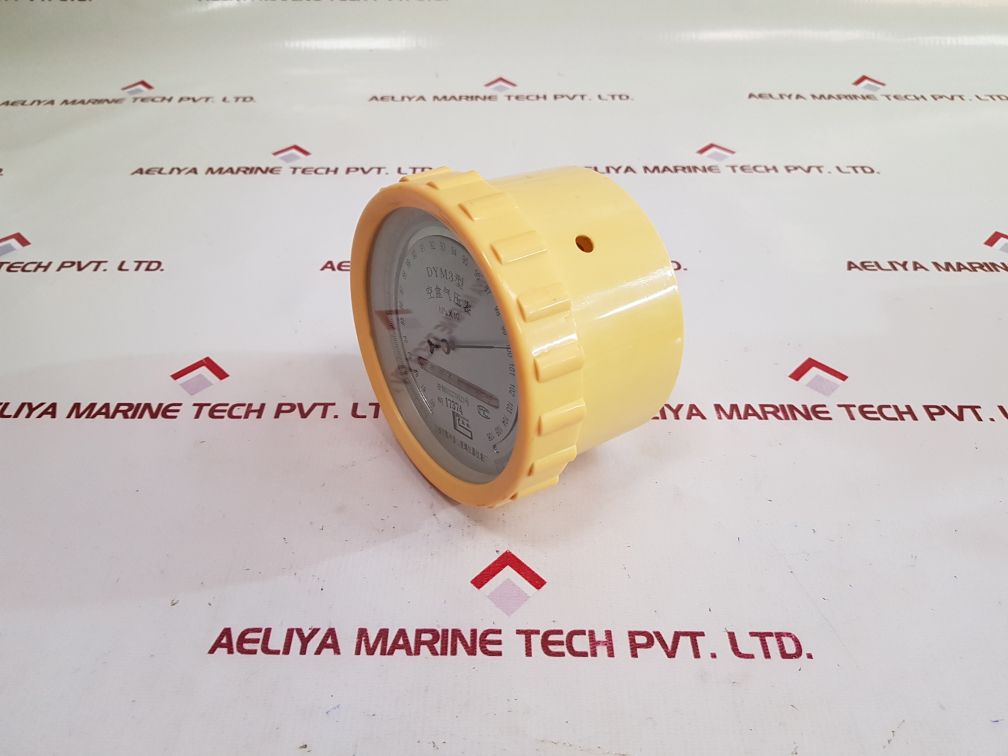 Dym3 Barometer With Temperature Indicator
