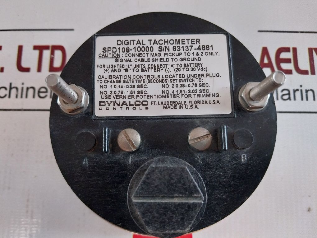 Dynalco Spd-108 Digital Tachometer 