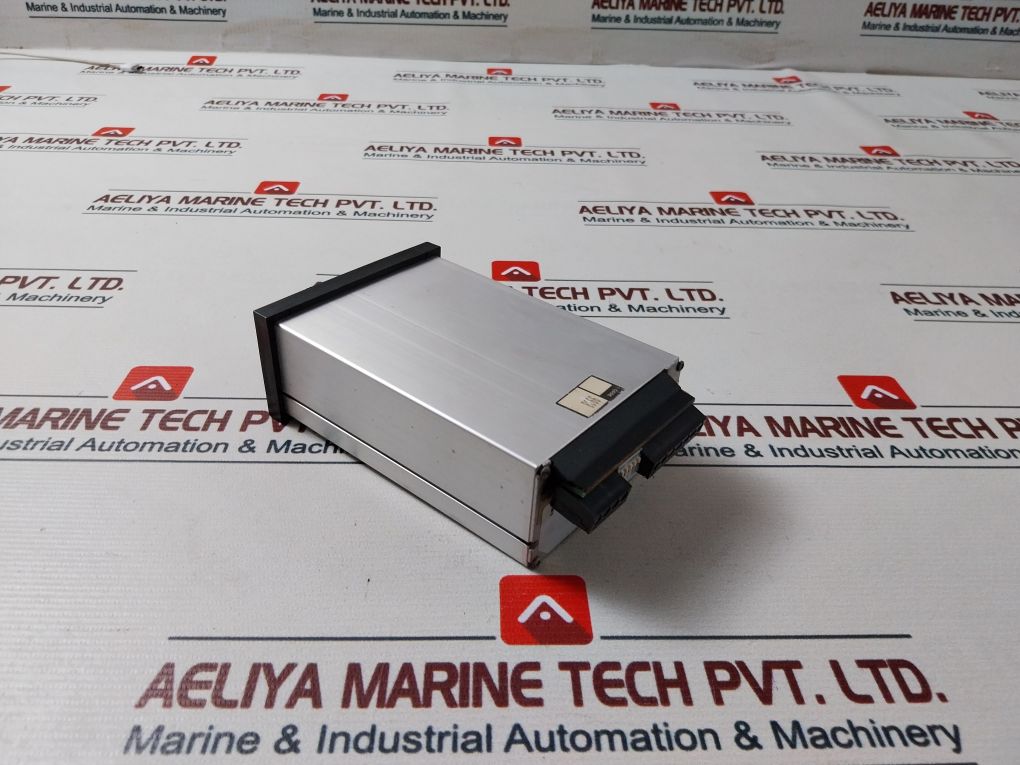 Dynapar Mcjr1S00 8 Digit Totalizer 115/230 Vac