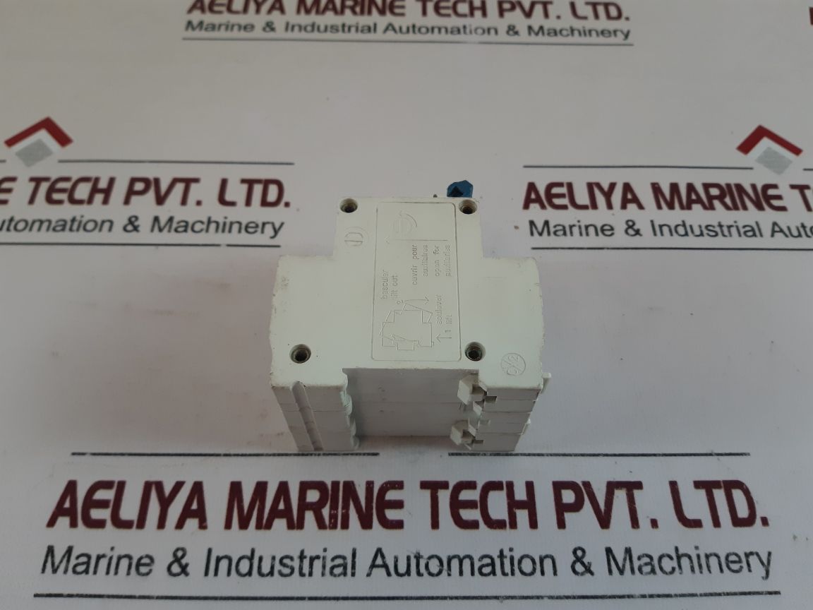 Dz47-63 B16 Circuit Breaker 400V~