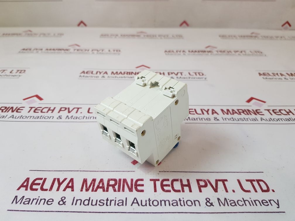 Dz47-63 C20 Circuit Breaker