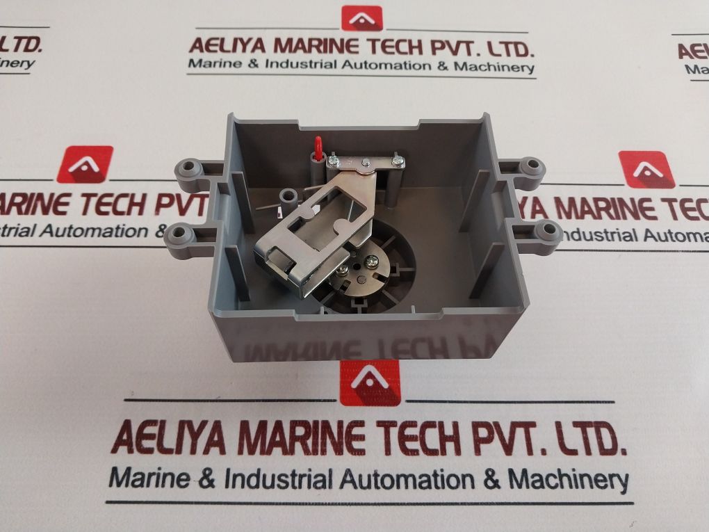 E-45S Handle (Acce) Cs 2B Circuit Breaker External Operation Handle Base