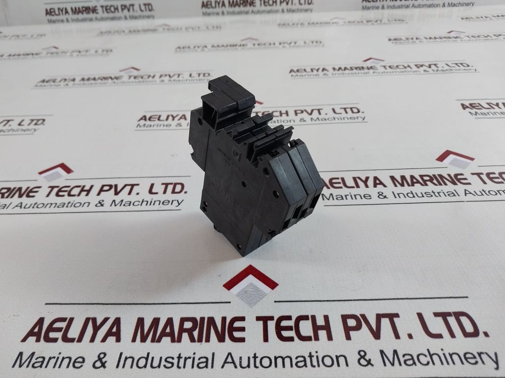 E-t-a 2210-t220-k0F1-h221 2A Circuit Breaker