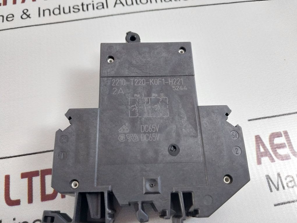 E-t-a 2210-t220-k0F1-h221 2A Circuit Breaker