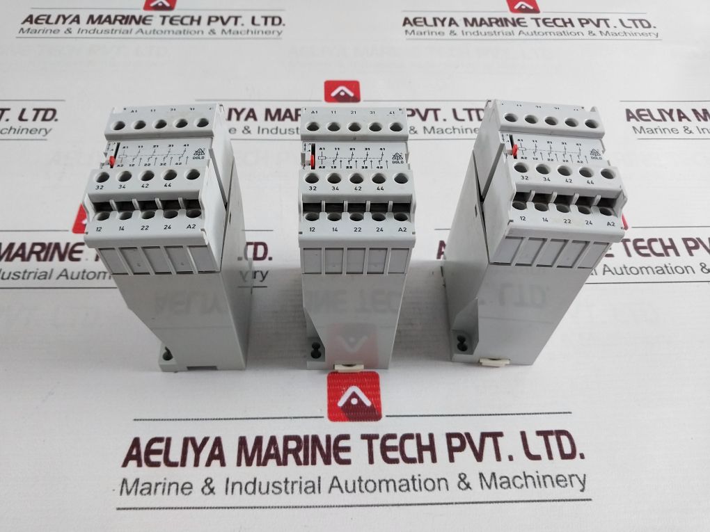 E. Dold Ad 866.14 Switching Relay 110V