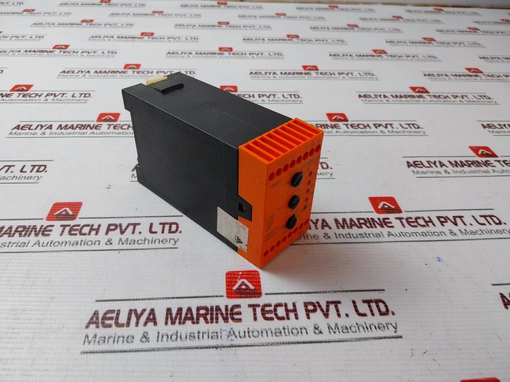 E. Dold & Sohne Bd9080.12 Voltage Monitoring Relay 3A 100V 50/60Hz