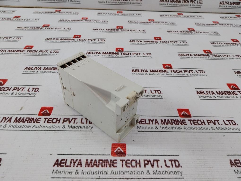 E.Dold & Sohne Aa9943.11/001 Undervoltage Relay