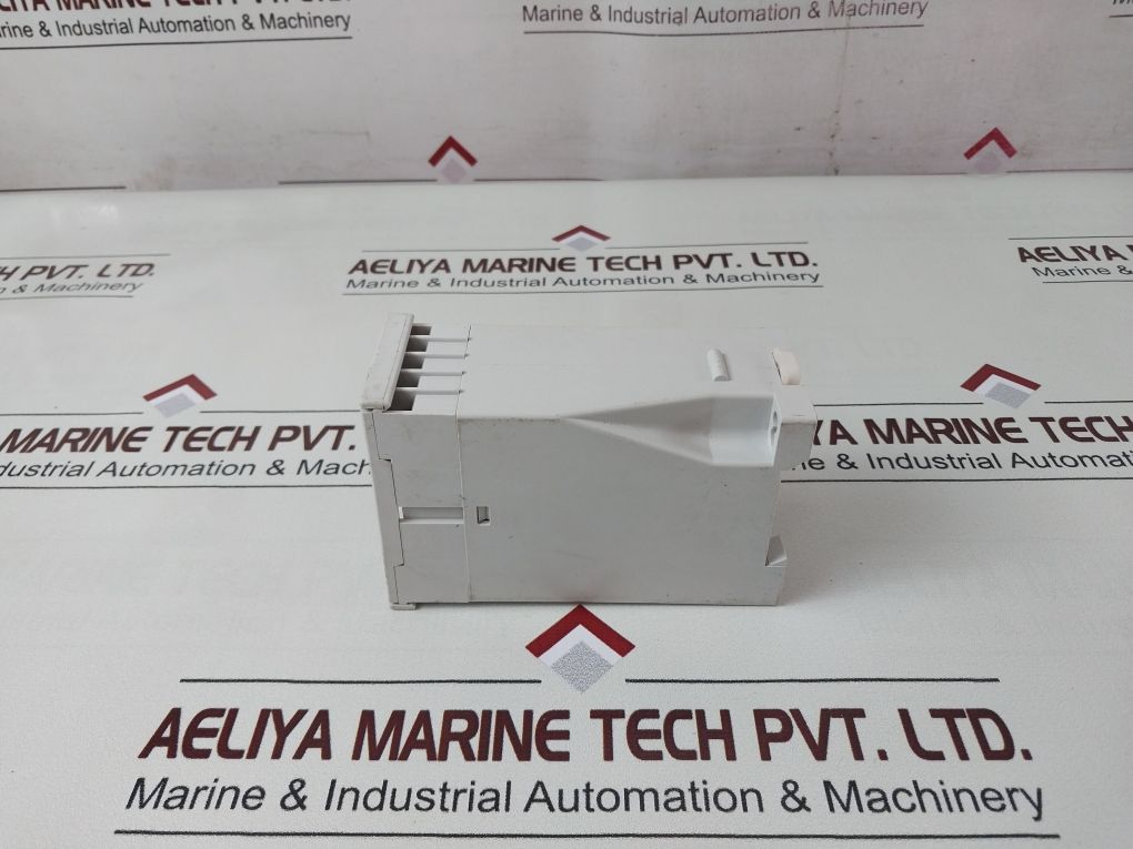 E.Dold & Sohne Ai898 Isolation Relay/Voltage Monitoring Relay 230V 45-400Hz