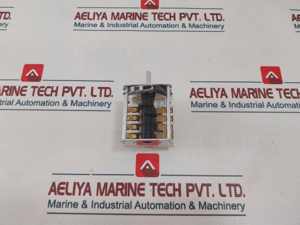 E.G.O. 521.873 Rotary Switch 32A 250V