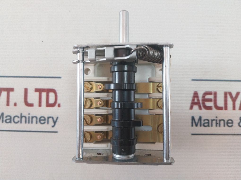 E.G.O. 521.873 Rotary Switch 32A 250V