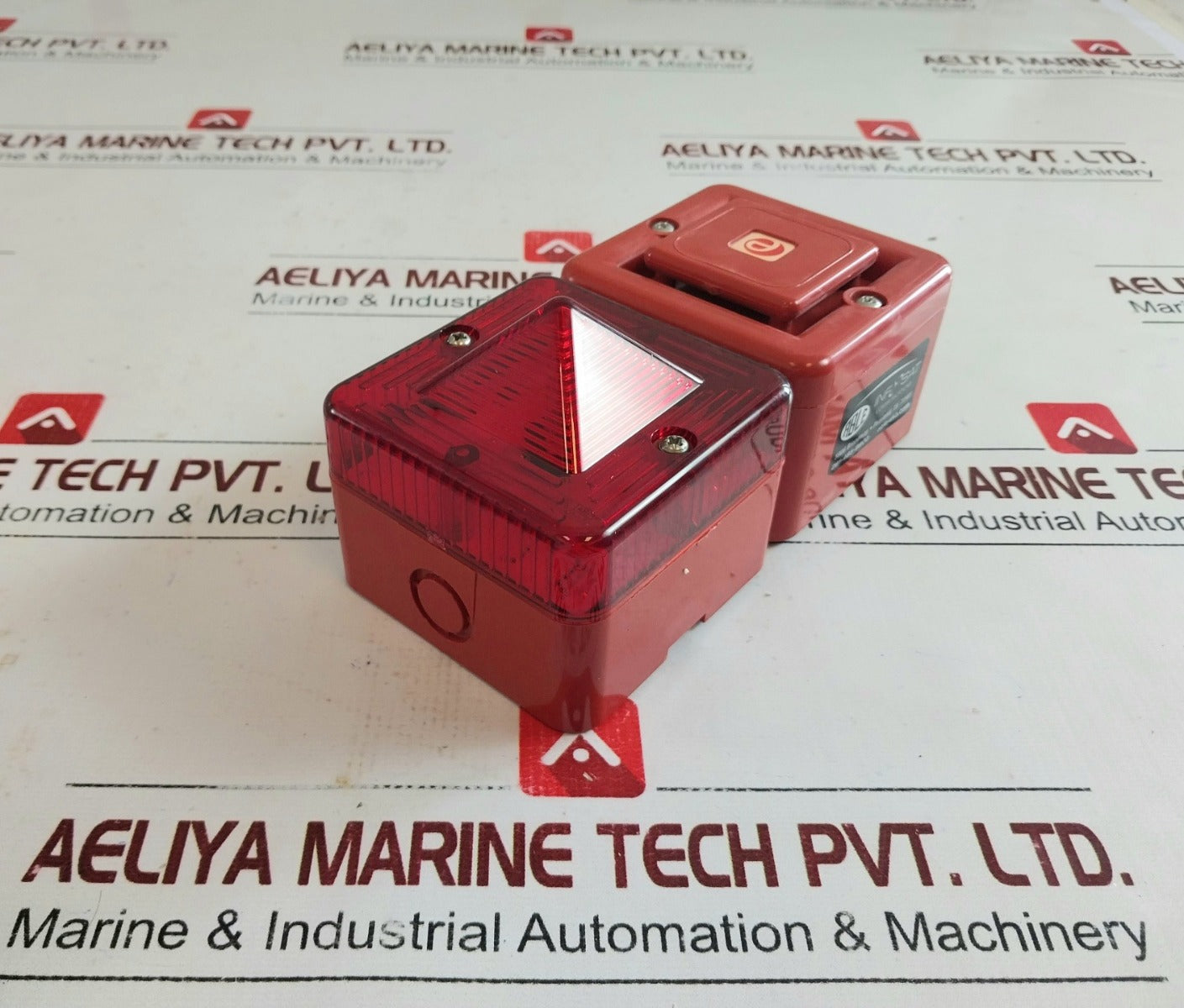 E2S Sonfl1X Combined Sounder Beacon And Flashlight Sonfl1Xdc024R/R