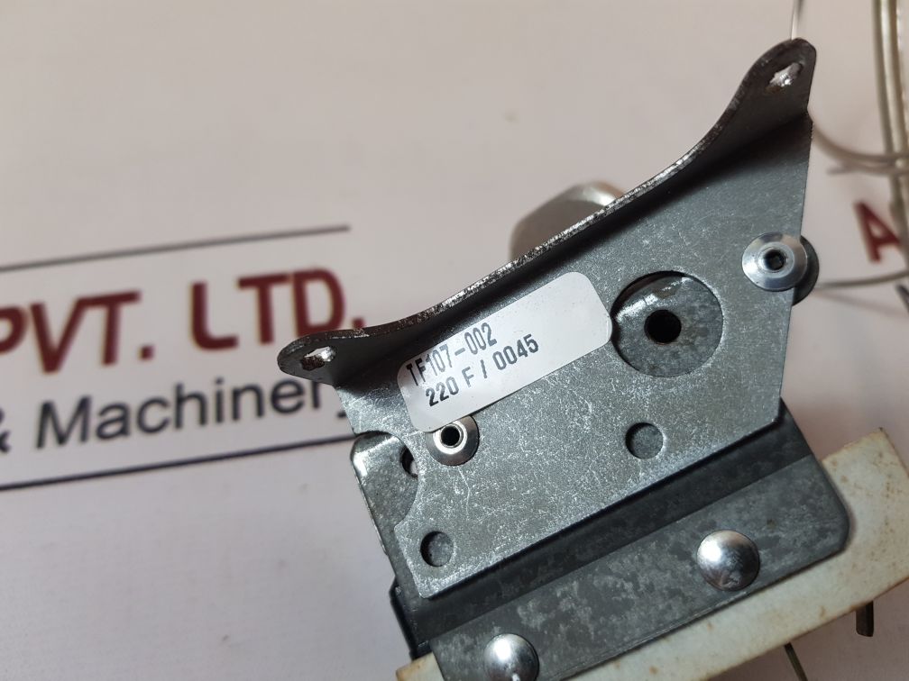 E50023 thermostat tf107-002