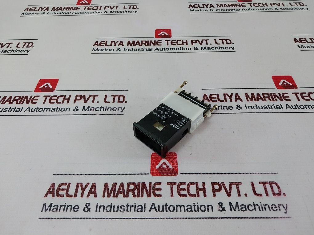 Eao 03-624.011, 03-421.011 Pushbutton Switch 300V Ac