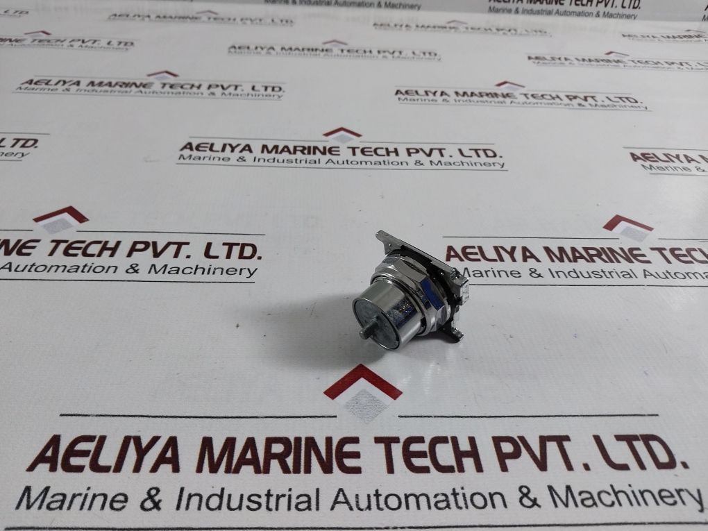 Eaton 10250T4011 Heavy Duty Oiltight Selector Switch