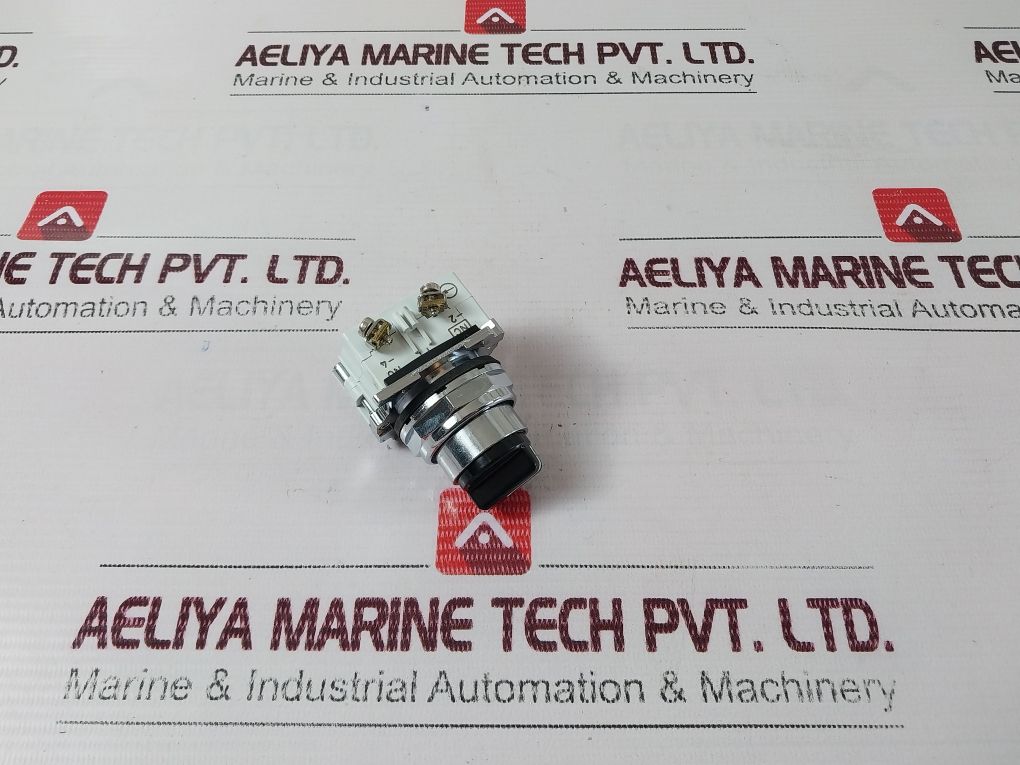 Eaton 10250T/91000T Push Button