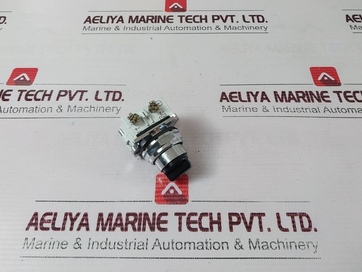 Eaton 10250T/91000T Push Button
