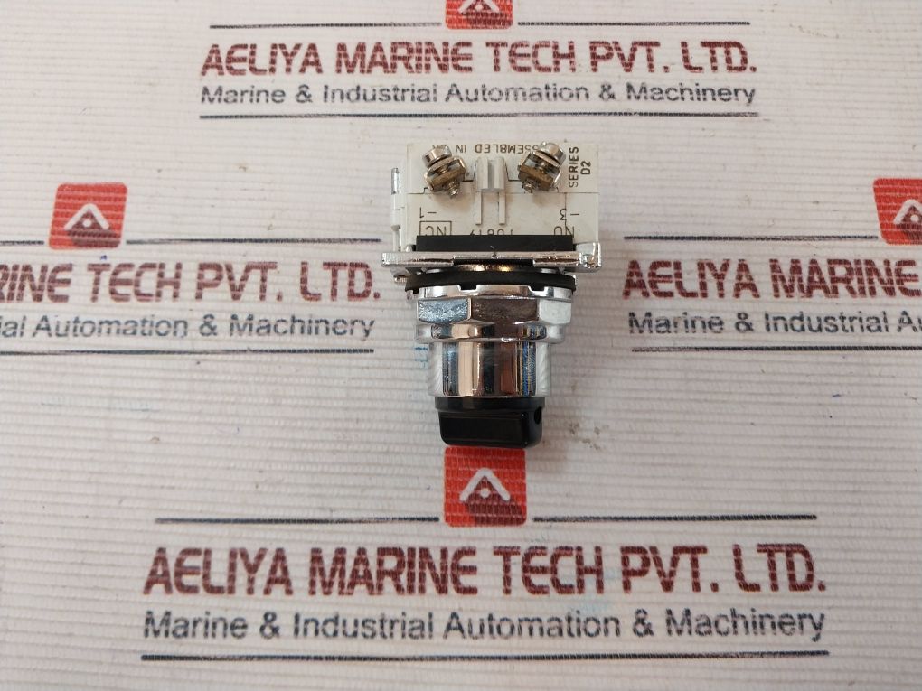 Eaton 10250T/91000T Push Button Series D2