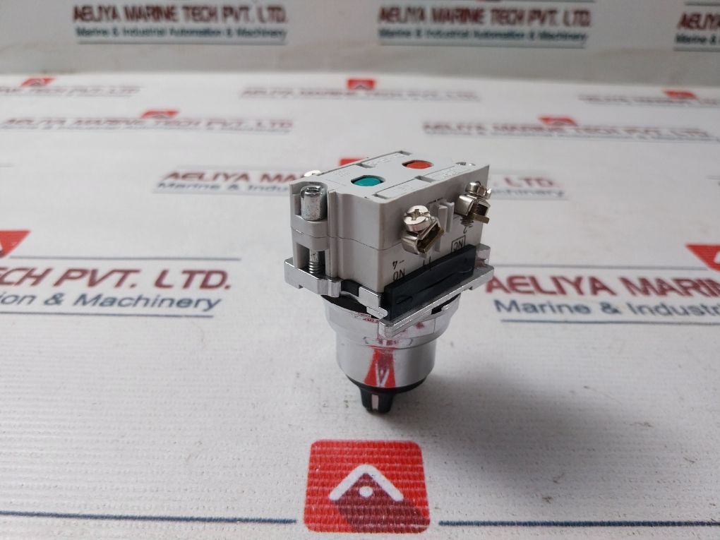 Eaton 10250T/91000T Push Button Switch