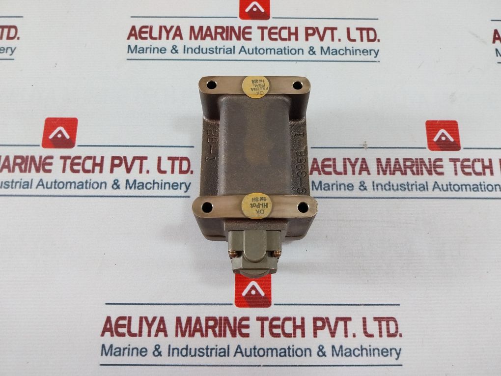 Eaton 10316H2168 Limit Switch Rotary Head B038