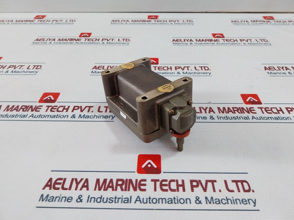 Eaton 10316H2168 Limit Switch Rotary Head B038