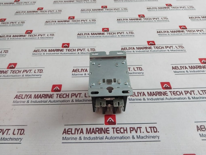 Eaton 30 Amp Res Magnetic Contactor 380V 50Hz/60Hz