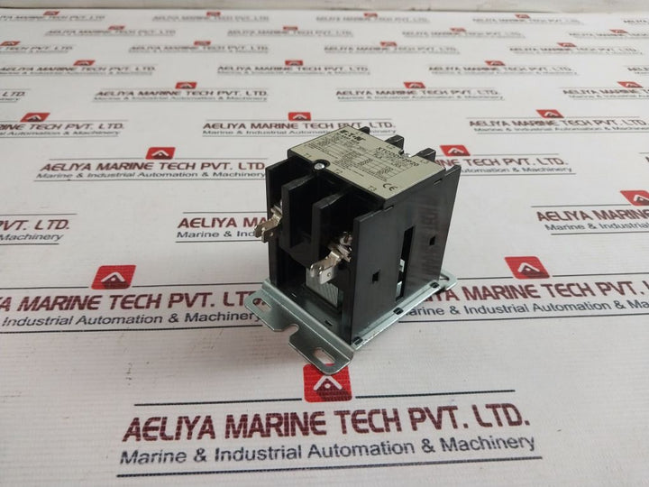 Eaton 30 Amp Res Magnetic Contactor 50Hz/60Hz