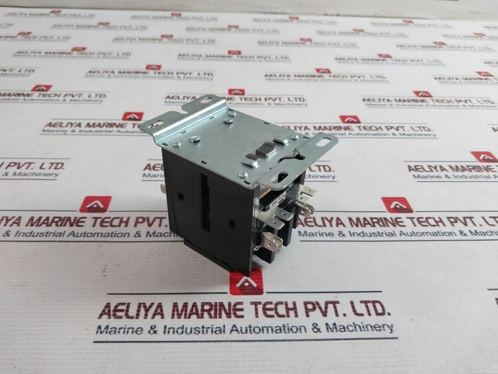 Eaton 30 Amp Res Magnetic Contactor 50Hz/60Hz
