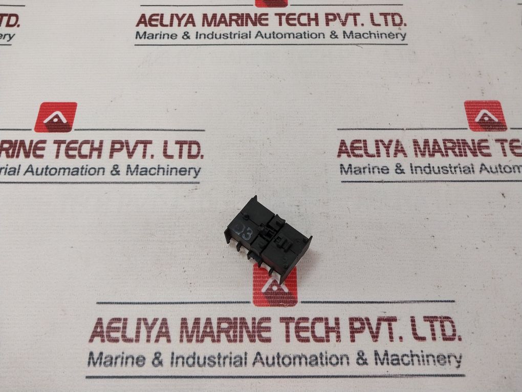 Eaton 31 Dil E Auxiliary Switch Block Xtmcx