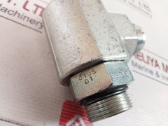 Eaton 7804666 90° Degree Elbow Bulkhead Adapter