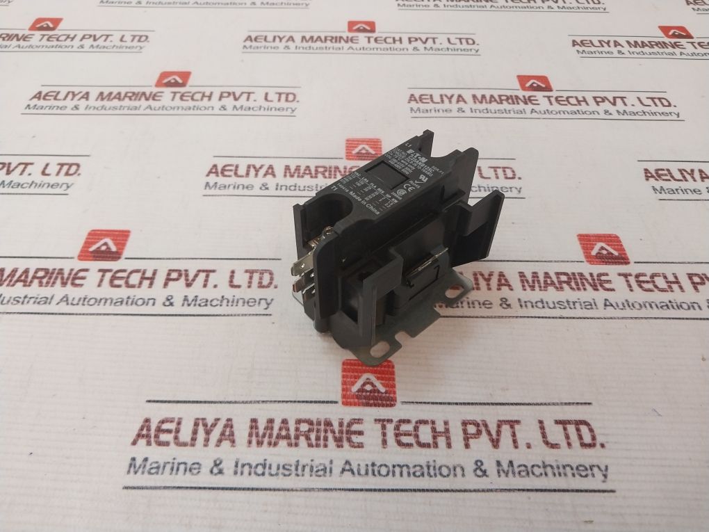 Eaton C25Anb125C Definite Purpose Contactor Ser F1 440-480V 60Hz