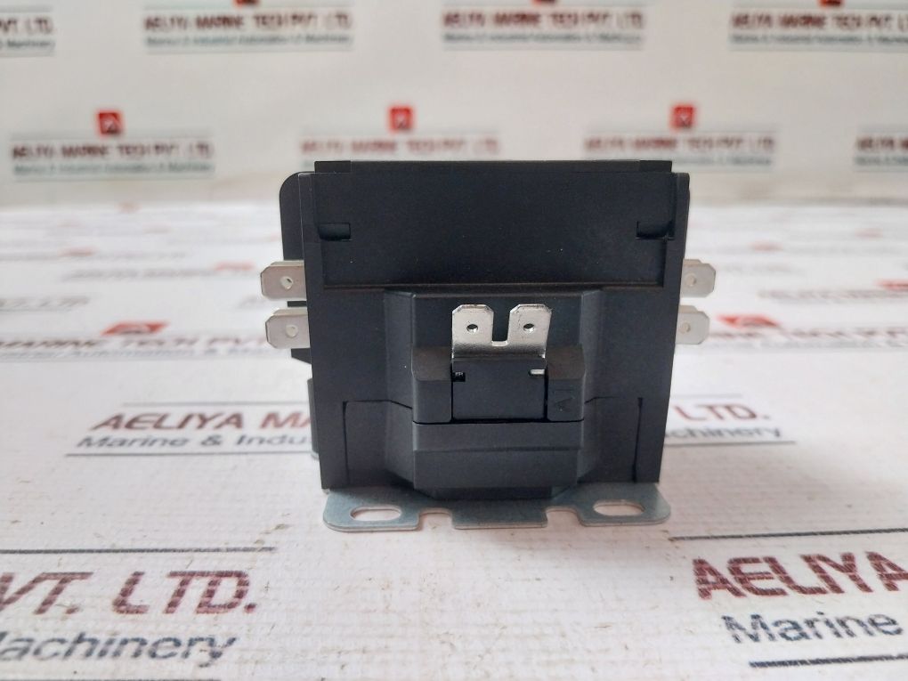 Eaton C25Bnb220B Definite Purpose Contactor 240V