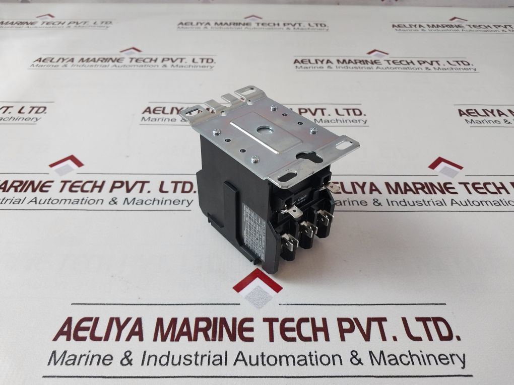 Eaton C25Dnf340 Circuit Breaker 24V 50-60Hz,40A Ser.E1 