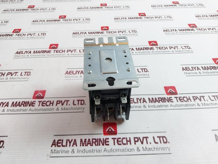 Eaton C25Dng330 Definite Purpose Contactor C25 Series 30A