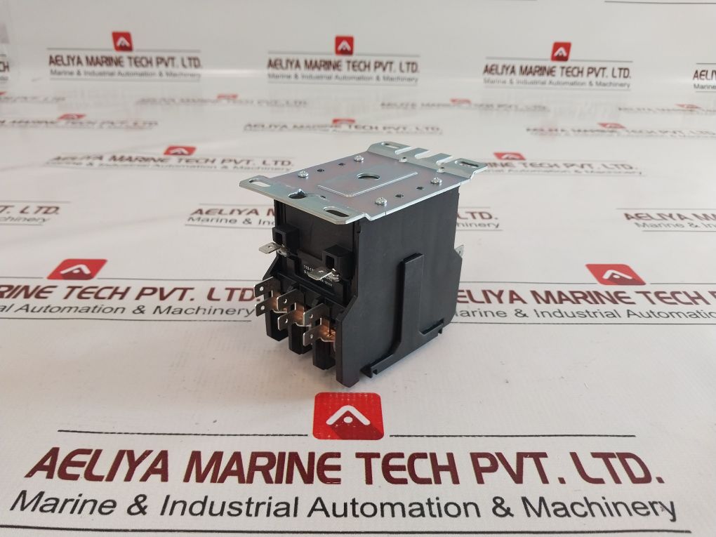 Eaton C25Dnj350A Definite Purpose Contactor 3 Pole C25Dnj350 Ser.:D1