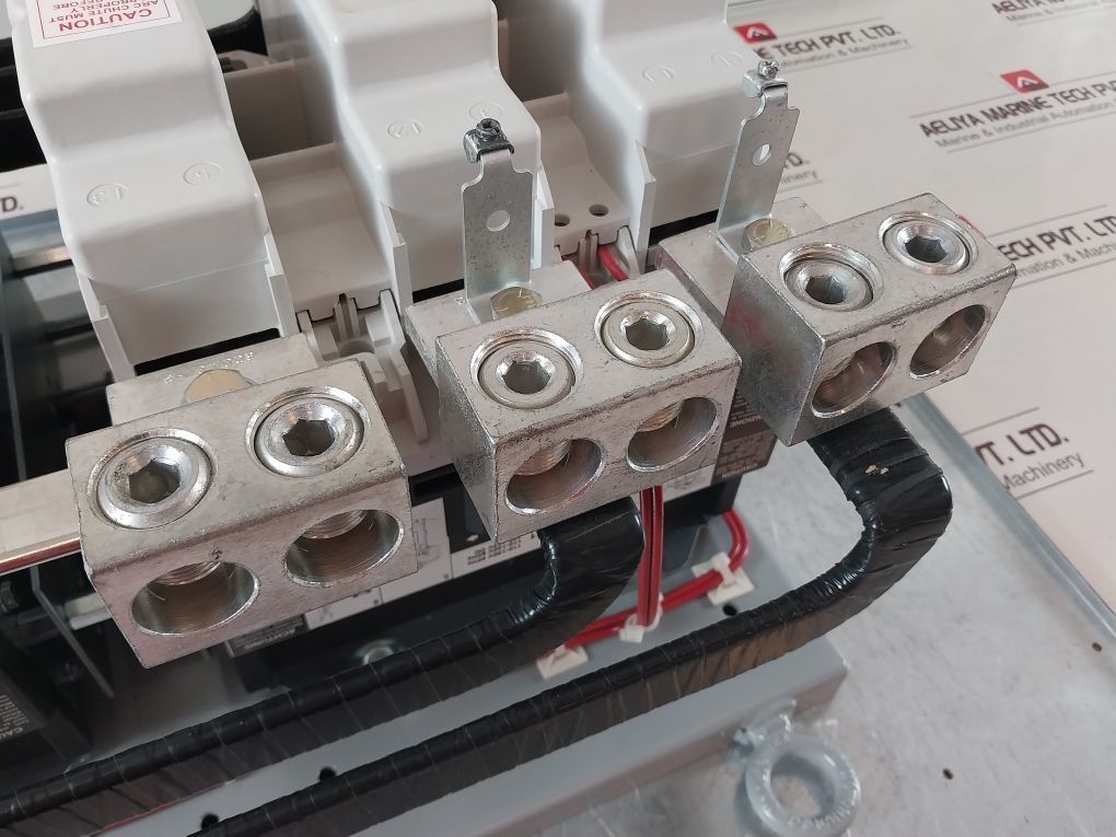 Eaton Cn55Tn3Ab Nema Size 6 Contactor