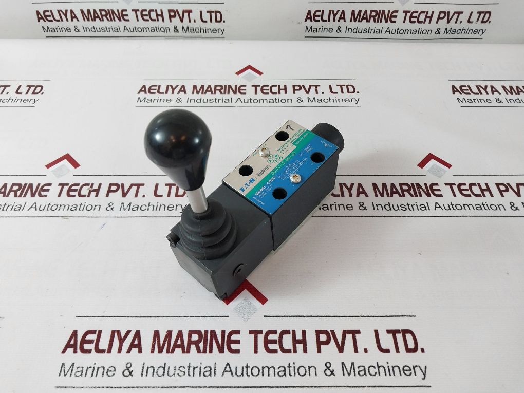 Eaton Dg17V-3-6N-60 Directional Control Valve