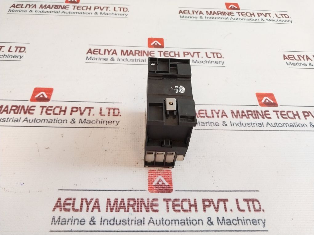 Eaton Dil M25-01 3 Pole Contactor 250V Dc