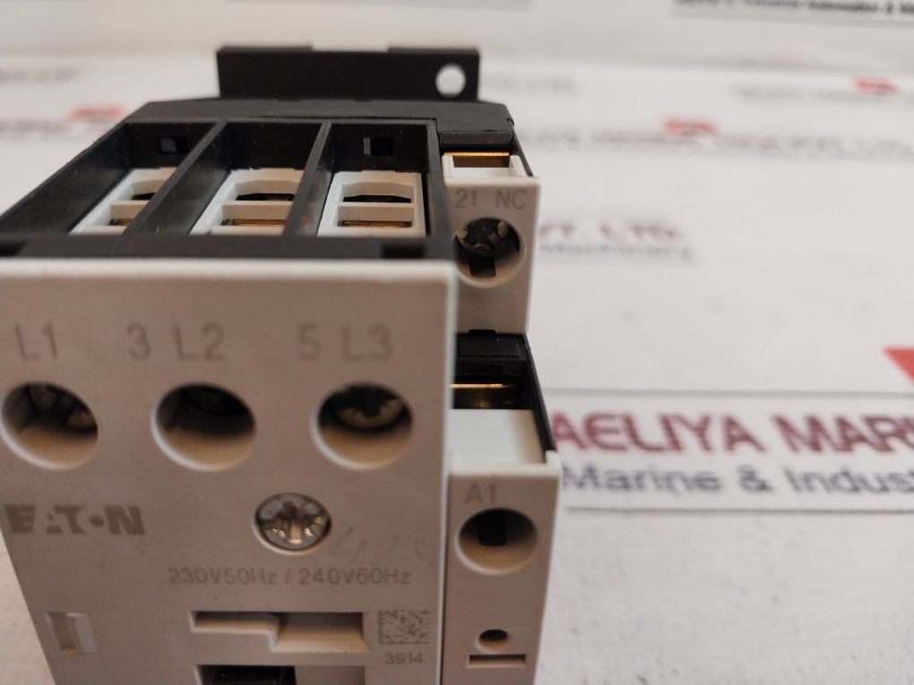 Eaton Dil M25-01 3 Pole Contactor 250V Dc