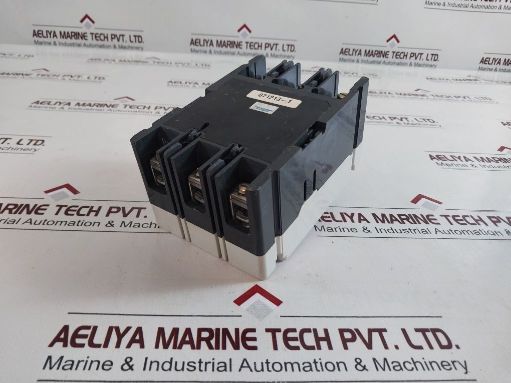 Eaton Hfd3030L 3 Pole Circuit Breaker 30Amp