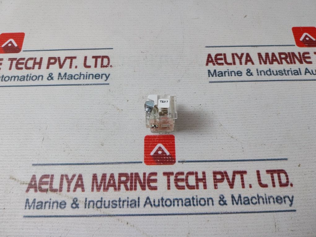 Lot Of 2X Eaton Ht8A Contact Block