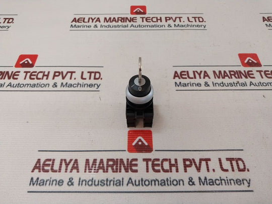 Eaton M22-k01 Key Operated Switch

