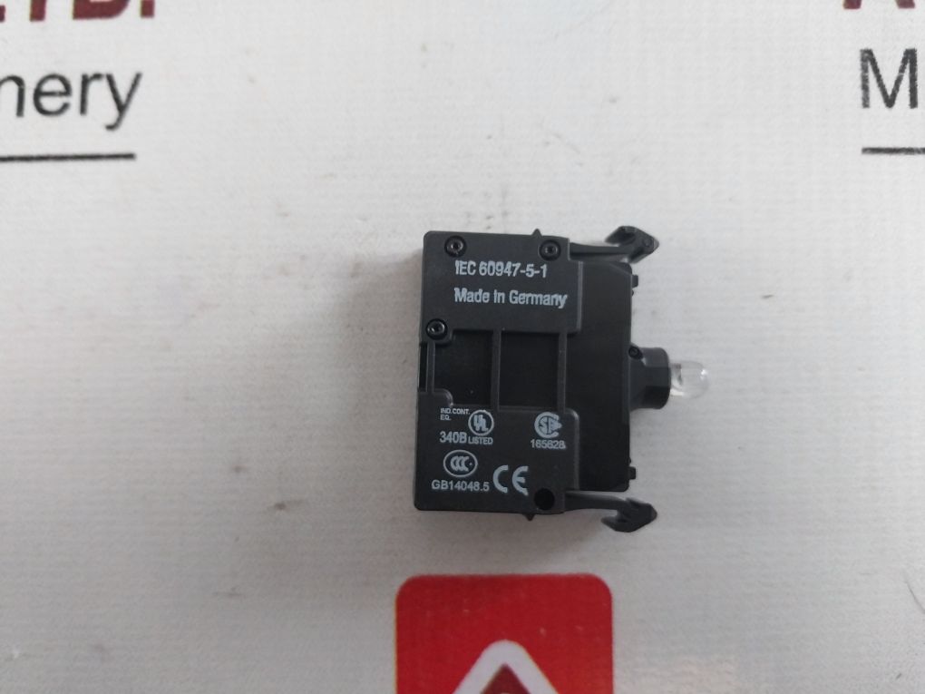 Lot Of 6X Eaton M22-led-r Led Unit Red