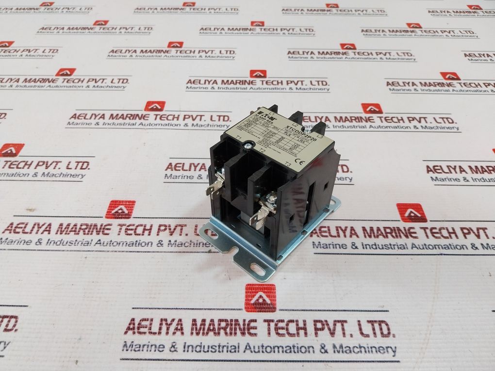 Eaton Xtcddp2P20 Contactor W/ Micro Switch 5E4 10T105 30Amp 50-60Hz
