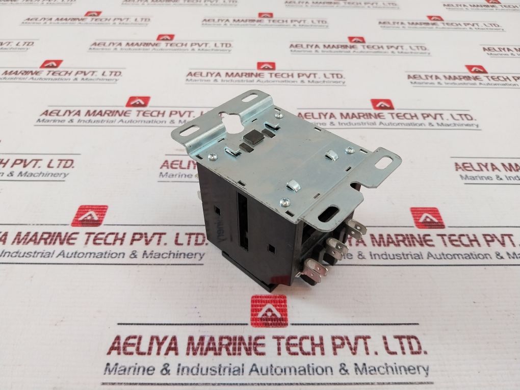Eaton Xtcddp2P25 Contactor 35Amp 50/60 Hz